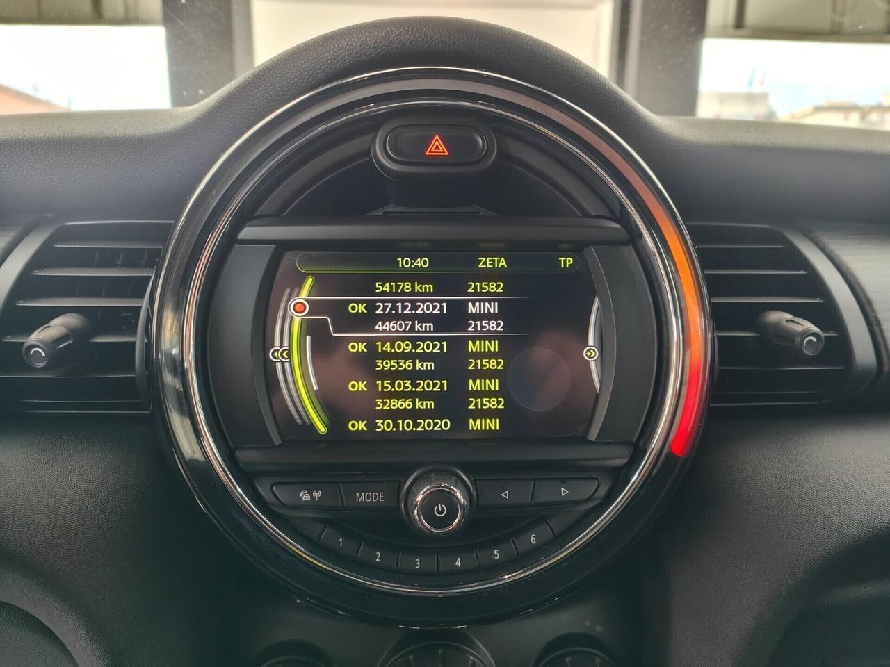 MINI Cooper D 1.5 Boost 5p auto