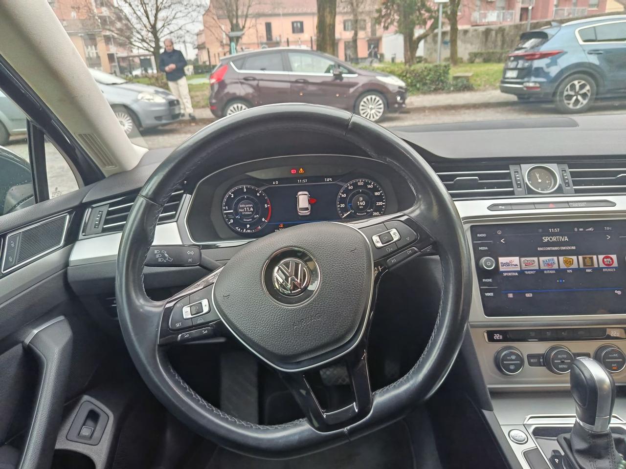 Volkswagen Passat Business 2.0 TDI #9251