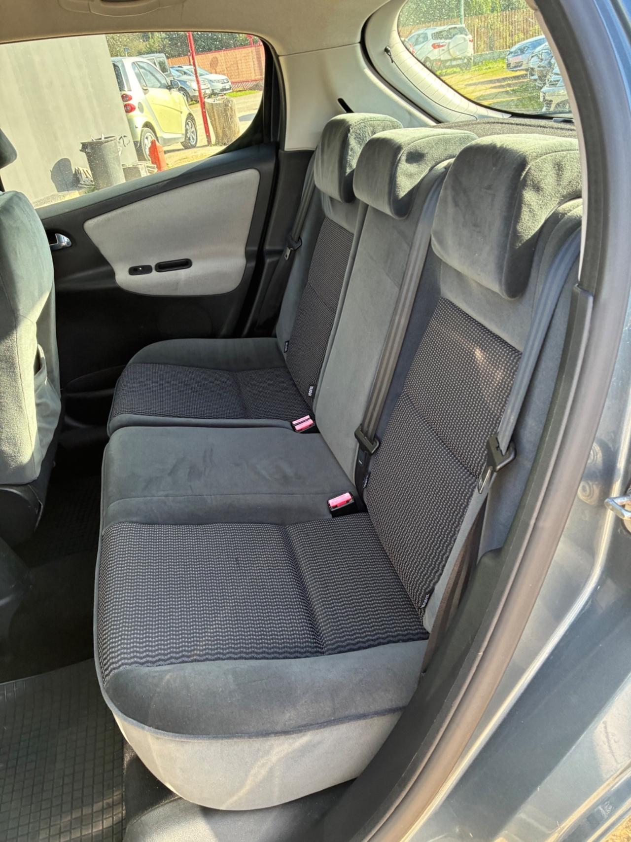 Peugeot 207 1.6 HDi 90CV 5P XS (66 kw)