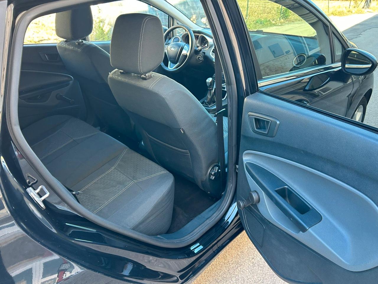 Ford Fiesta 1.4 5 porte Bz.- GPL Titanium