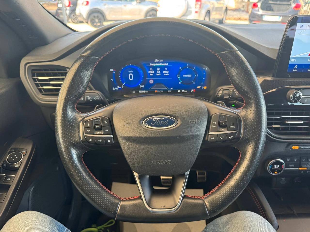 FORD KUGA 1.5ECOBLUE 120CV AUT. UNICO PROPRIETARIO