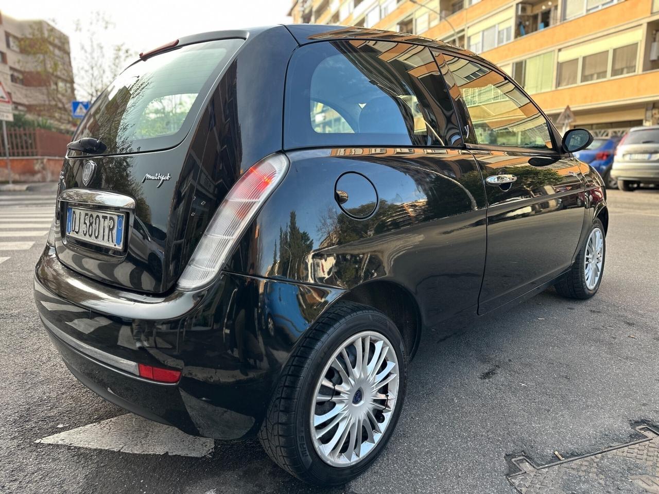 Lancia Ypsilon 1.3 Mjt 75cv Unipro AUTOMATICA