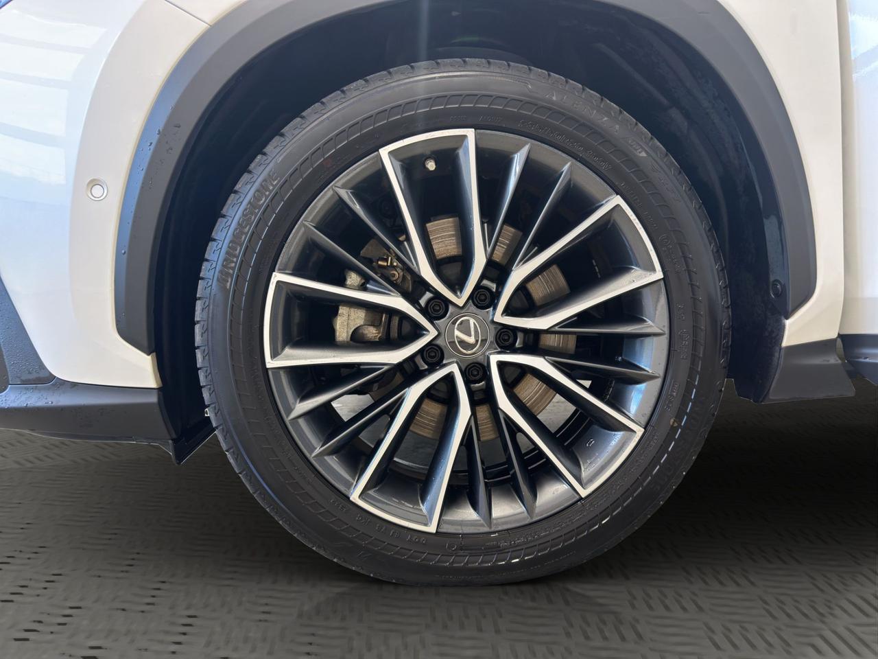 Lexus NX 450h+ 2.5 phev Luxury 4wd 309cv e-cvt