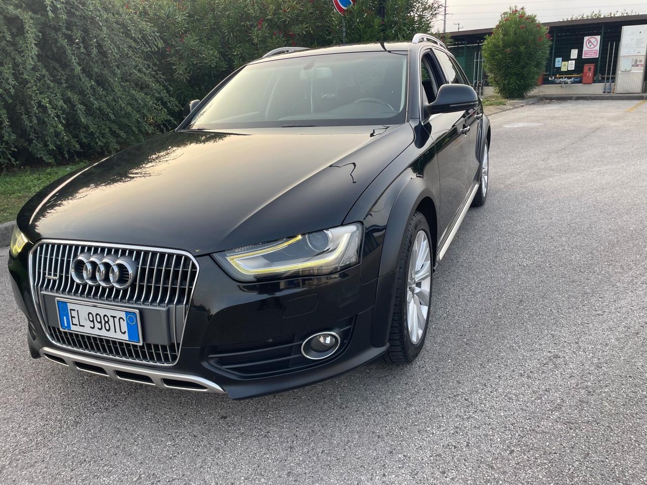 Audi A4 allroad 2.0 TDI 177 CV 2012 garanzia €.9500