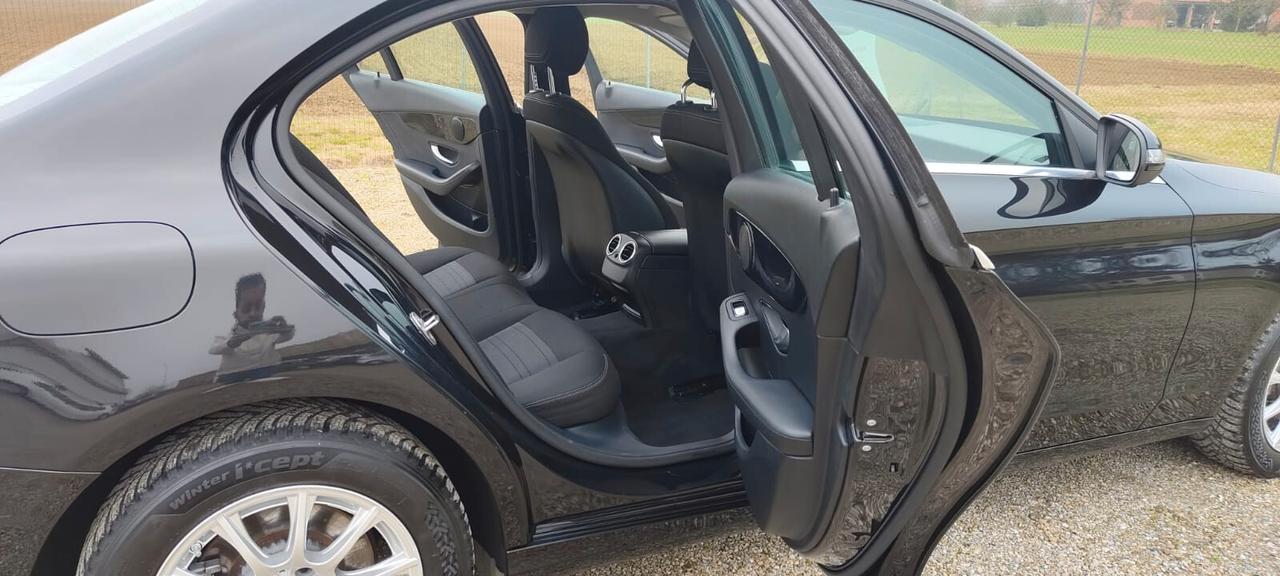 Mercedes-benz C 180 d Auto Premium