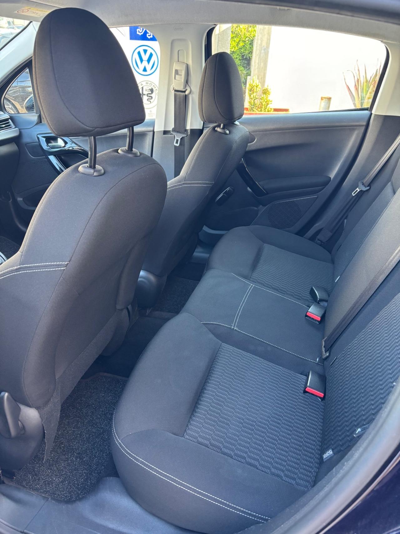 Peugeot 208 BlueHDi 75 5 porte Allure