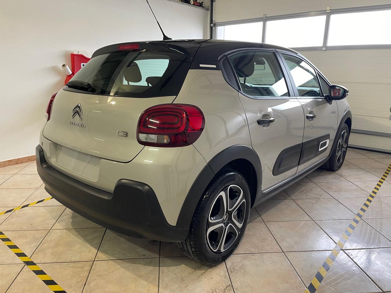 Citroen C3 1.2 83cv S&S Shine NO VINCOLO DI FINANZIAMENTO
