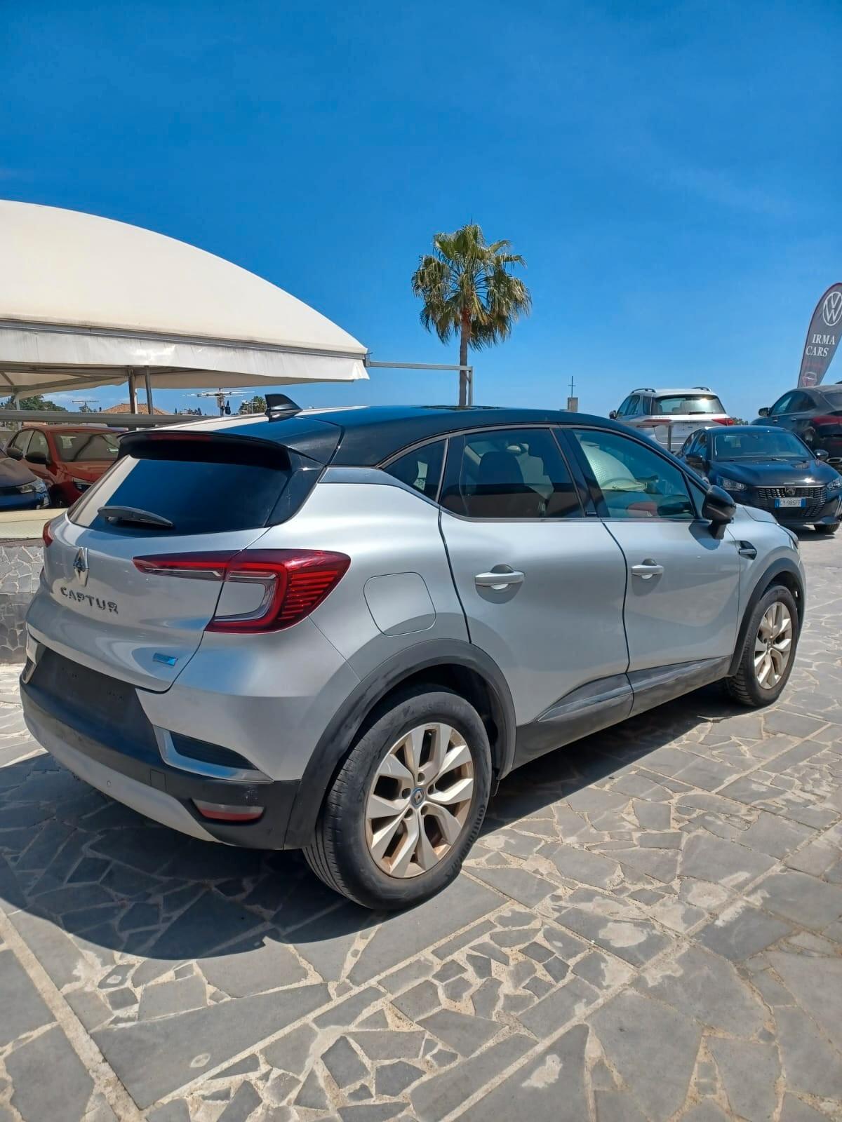 Renault Captur Plug-in Hybrid E-Tech 160 CV Intens