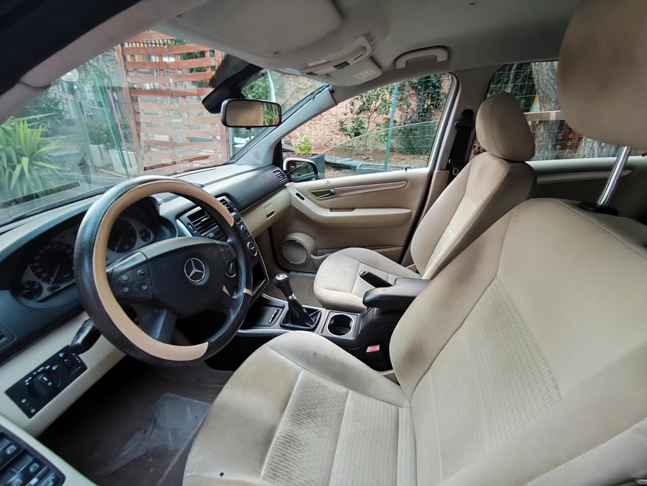 Mercedes-benz B 180 CDI 2011