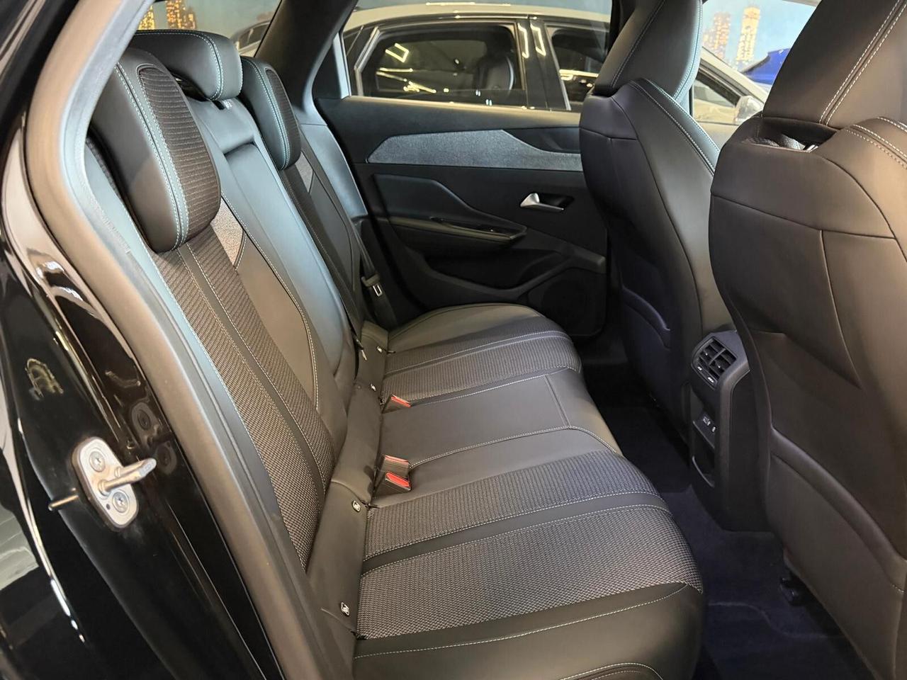 PEUGEOT 308 S.W. ALLURE 1.5 EAT8 130CV PELLE NAVI OK NEOPATENTATI ANNO 2023