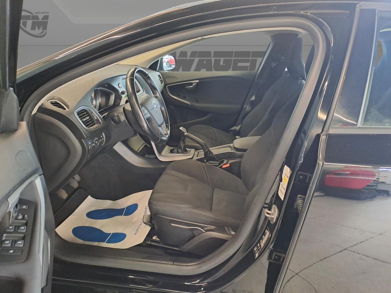 Volvo V40 D2 1.6 style