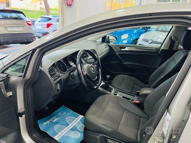 Volkswagen Golf 7.5 1.6cc 115 CV highline anno 2019.