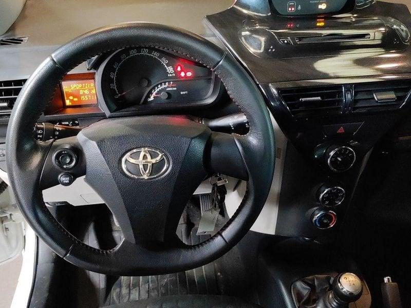 Toyota iQ iQ 1.0 Sol