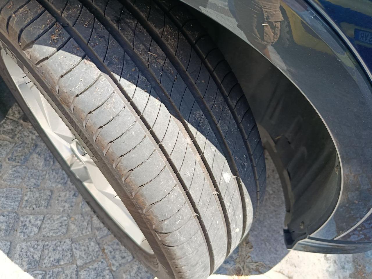 Audi Q3 2.0 TDI Business #6230