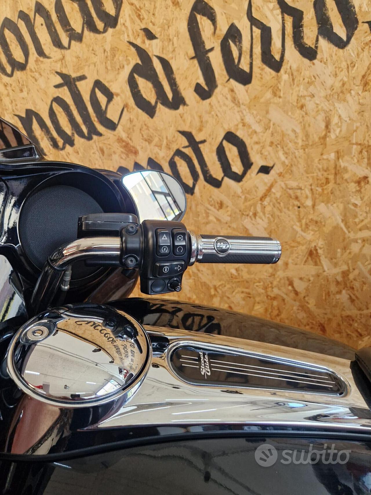 Harley-davidson FLHX Street Glide