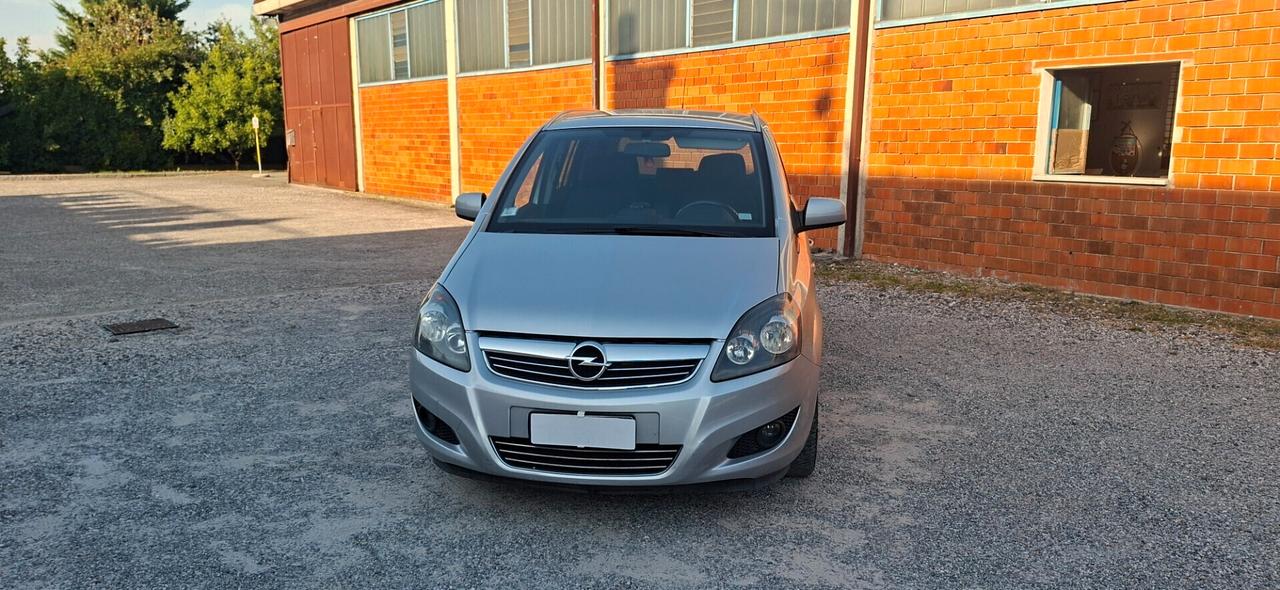 ZAFIRA MONOVOLUME 1.6 METANO 7 POSTI