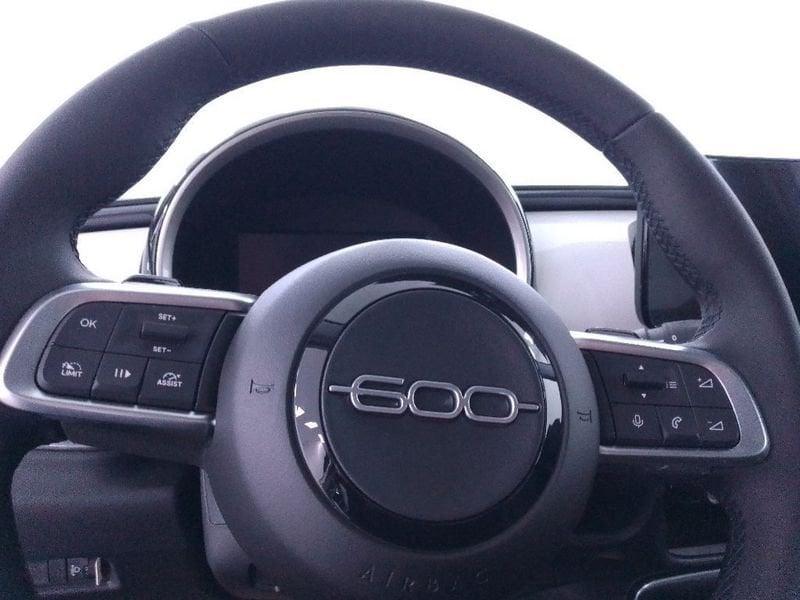 FIAT 600 1.2 hybrid Icon 145cv auto