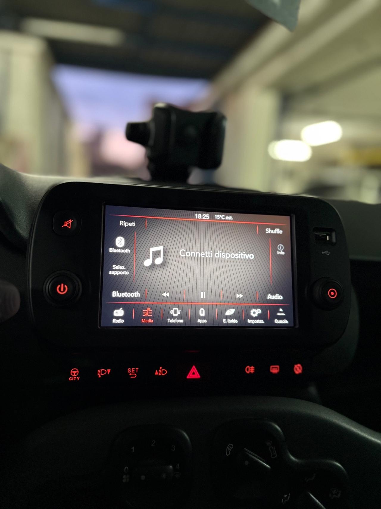 Fiat Panda 1.0 Benzina Hybrid 70cv City Cross