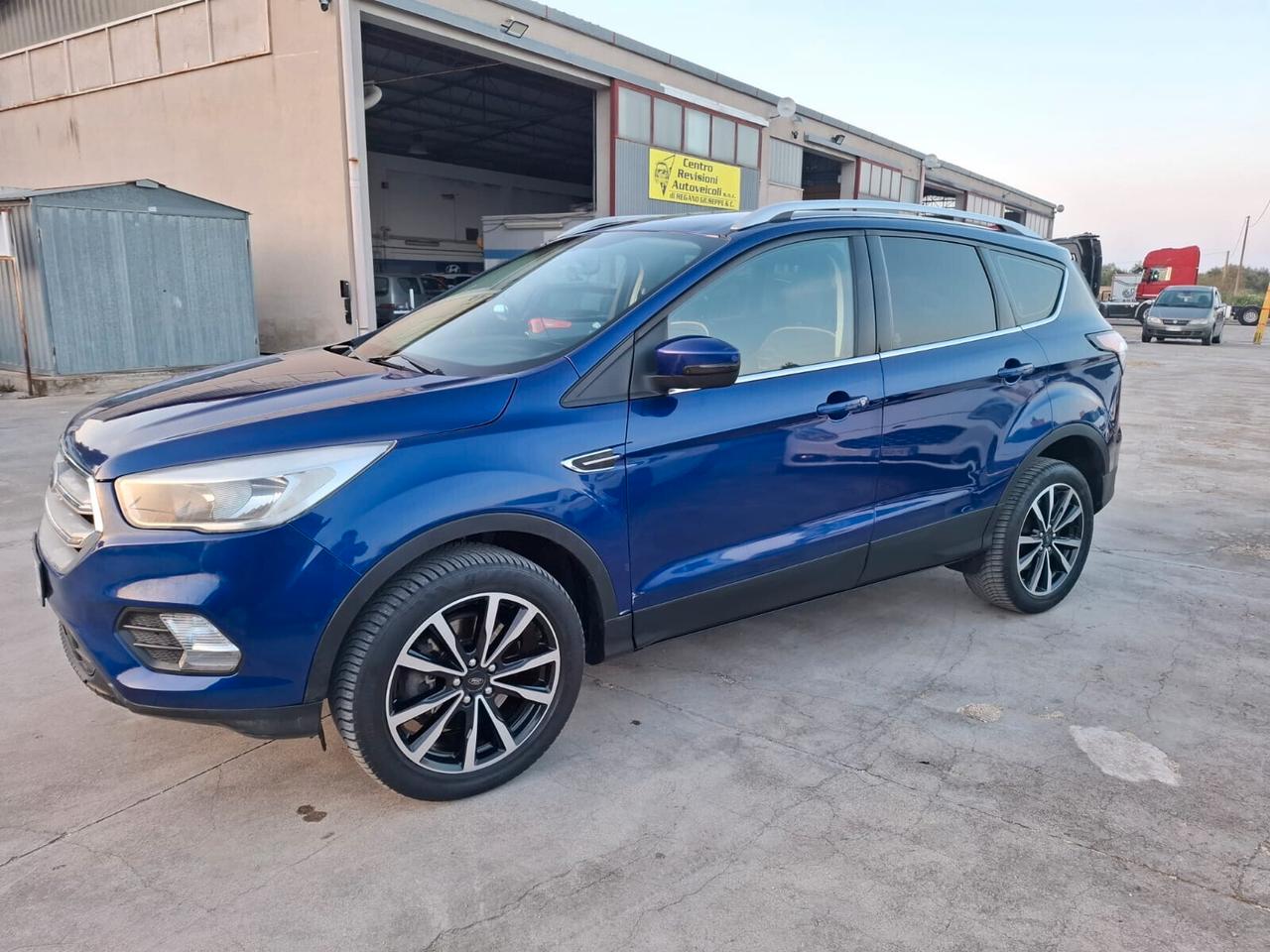 Ford Kuga 1.5 TDCI 120 CV - 2017 VIGNALE