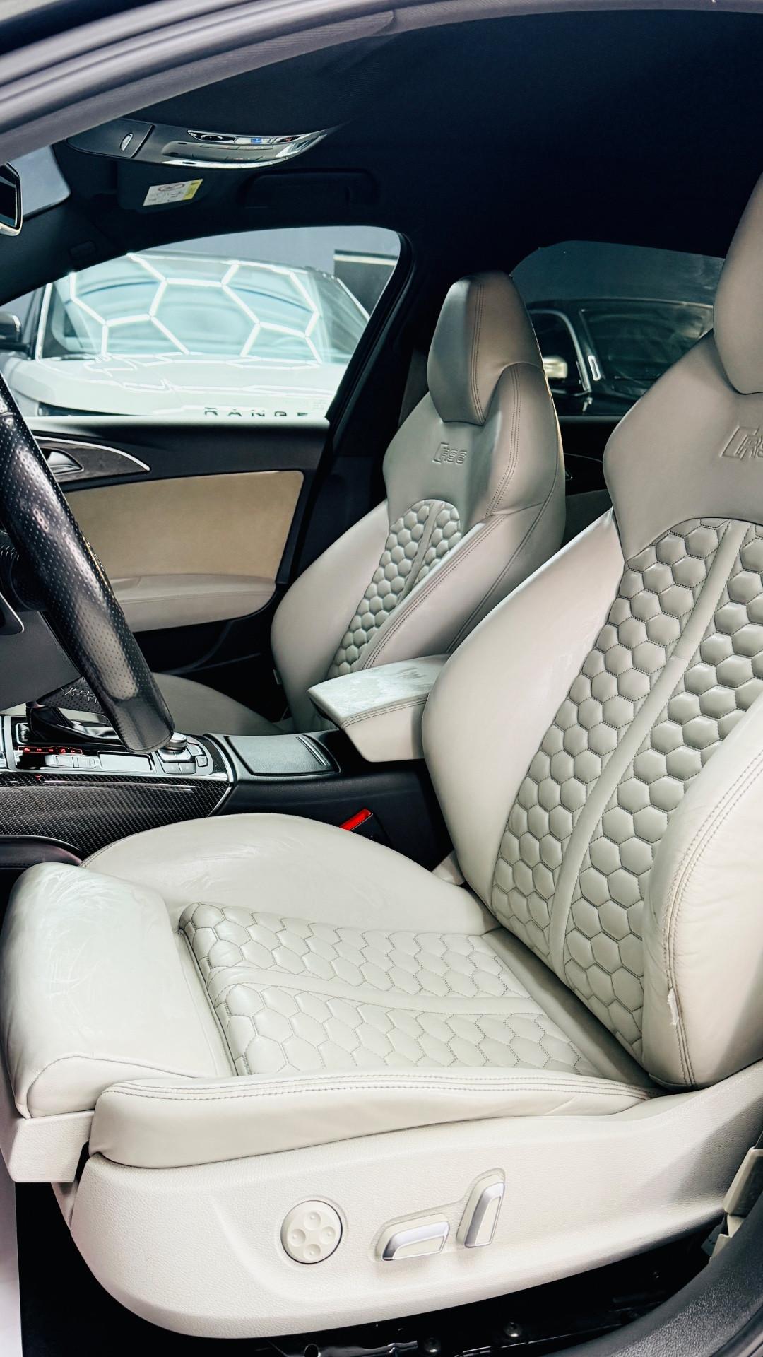 Audi RS6 RS 6 Avant 4.0 TFSI quattro tiptronic performance