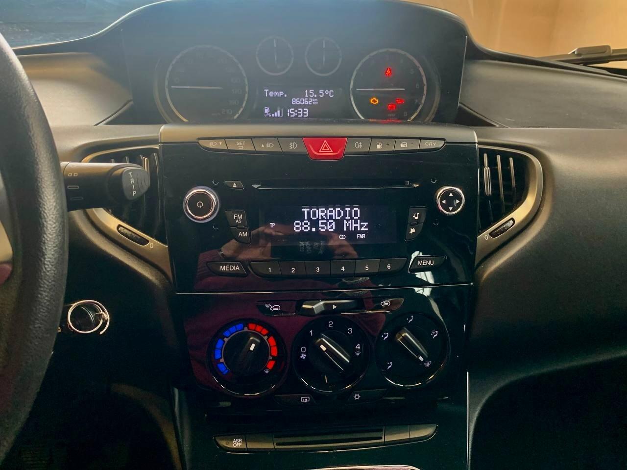 Lancia Ypsilon 1.2 69 CV 5 porte GPL Ecochic Elefantino