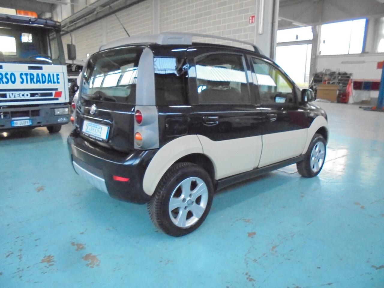 Fiat Panda 1.3 MJT 16V 4x4 Cross