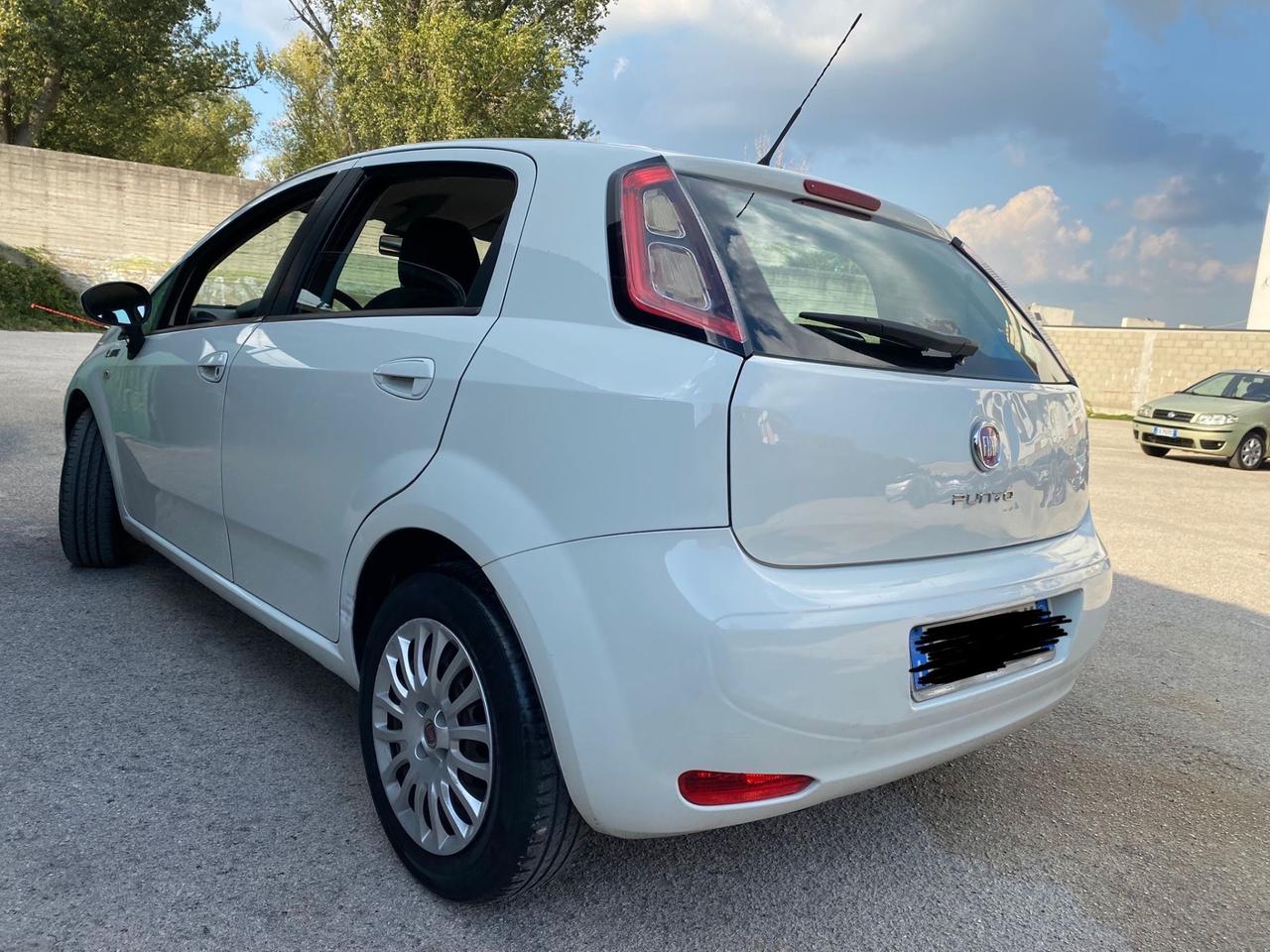 Fiat Punto 1.3 MJT II 75 CV 5 porte Young anno 2015