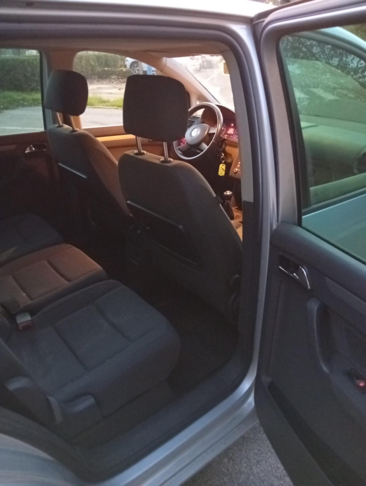 Volkswagen Touran 1.6 Trendline