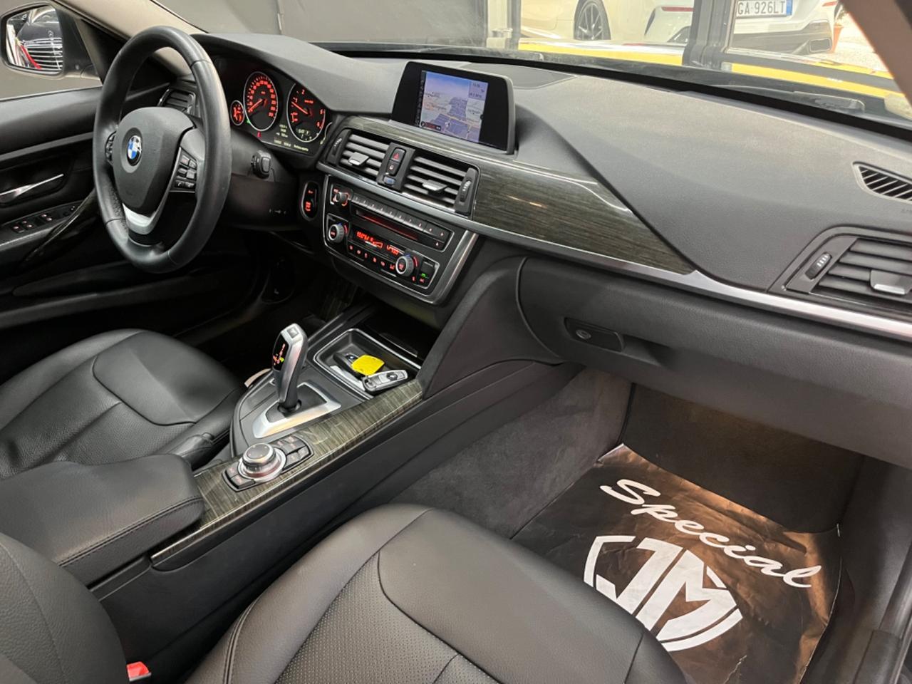 Bmw 318d Luxury Auto 143CV