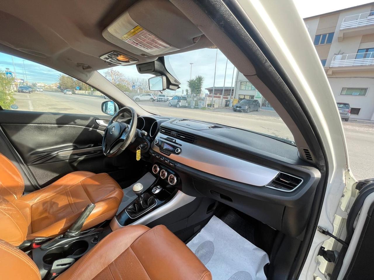 Alfa Romeo Giulietta 1.6 JTDm-2 105 CV Distinctive