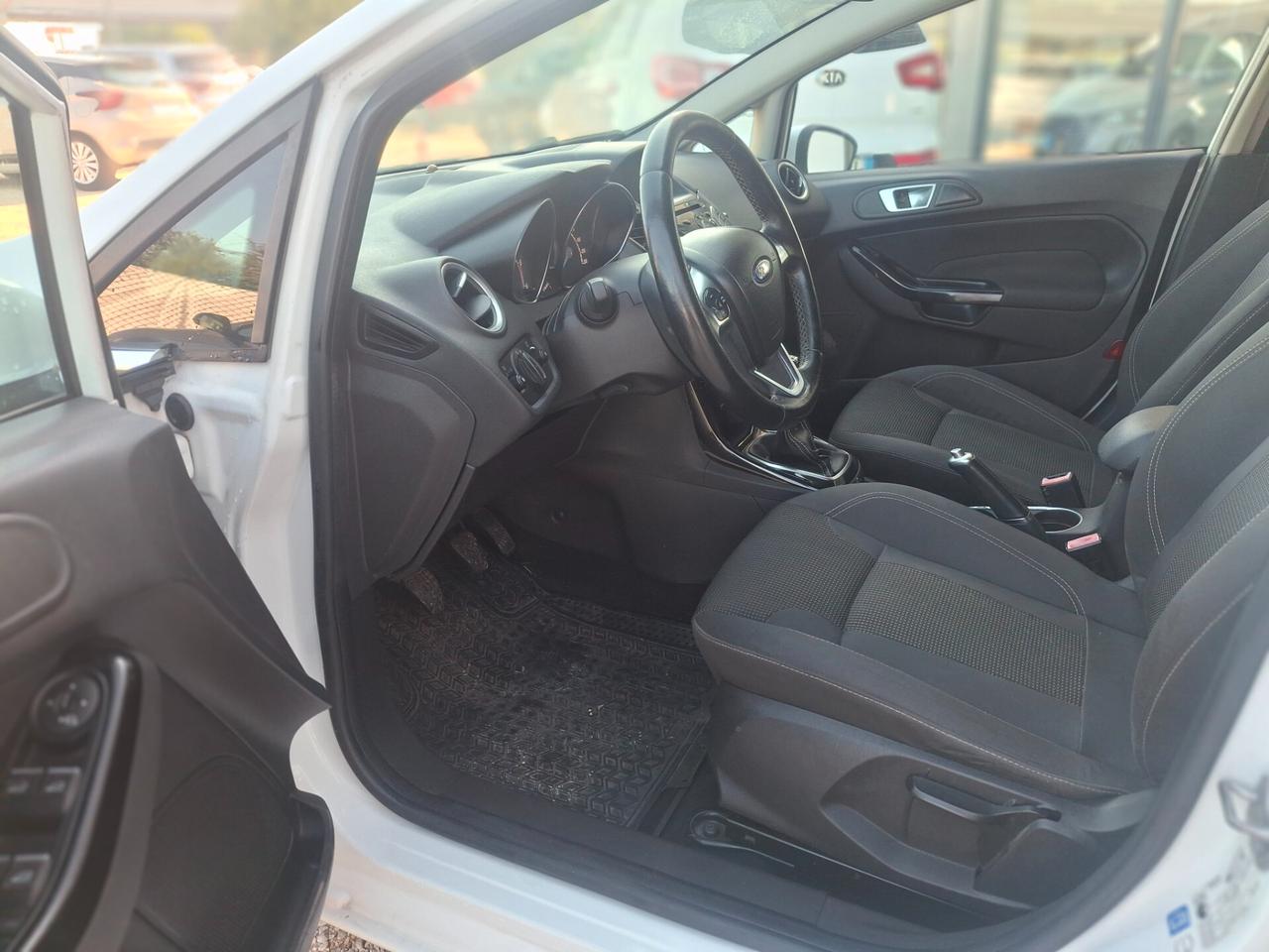 Ford Fiesta 1.5 TDCi 75CV 5 porte Titanium