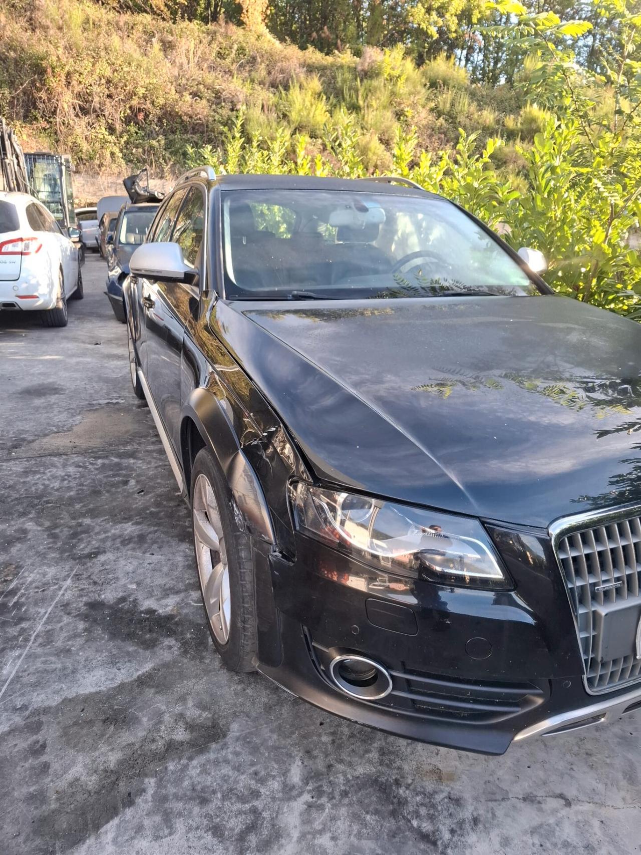 Audi A4 allroad 2.0 TDI PER RICAMBI