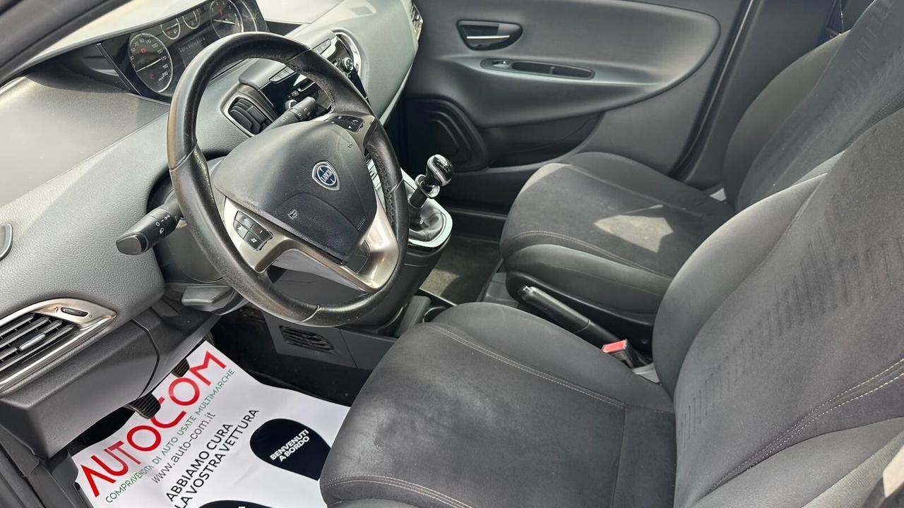 Lancia Ypsilon 1.2 69 CV 5 porte GPL Ecochic Gold