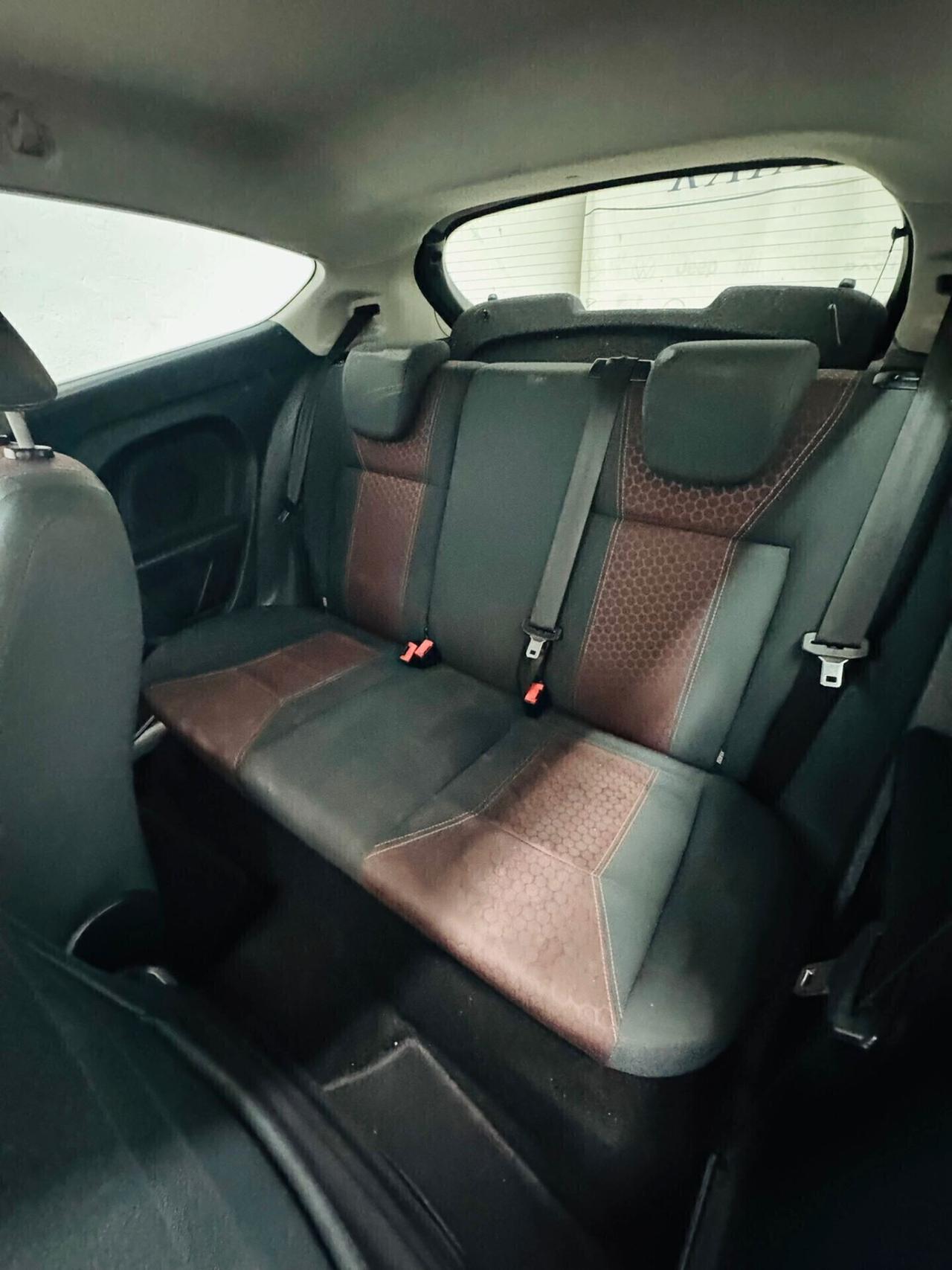 Ford Fiesta 1.2 82CV 3 porte Titanium