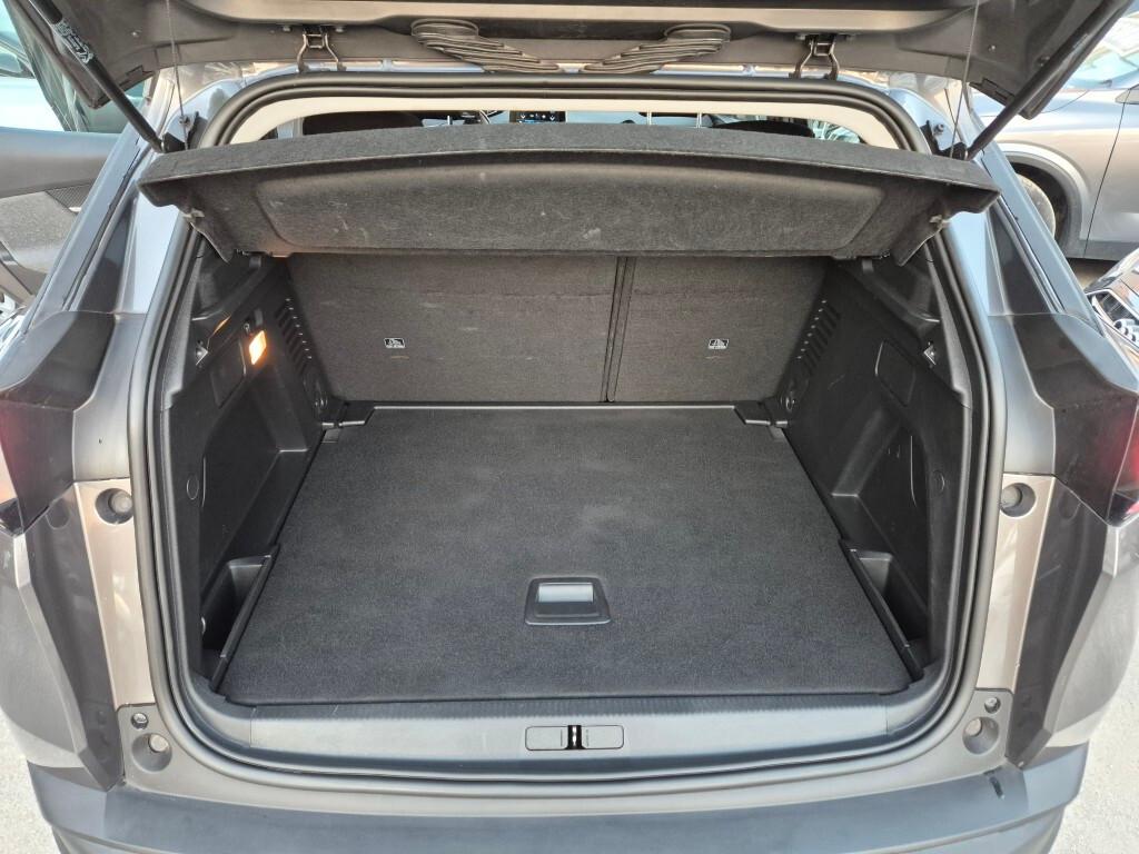 Peugeot NEW 3008 BlueHDi 130CV MANUALE