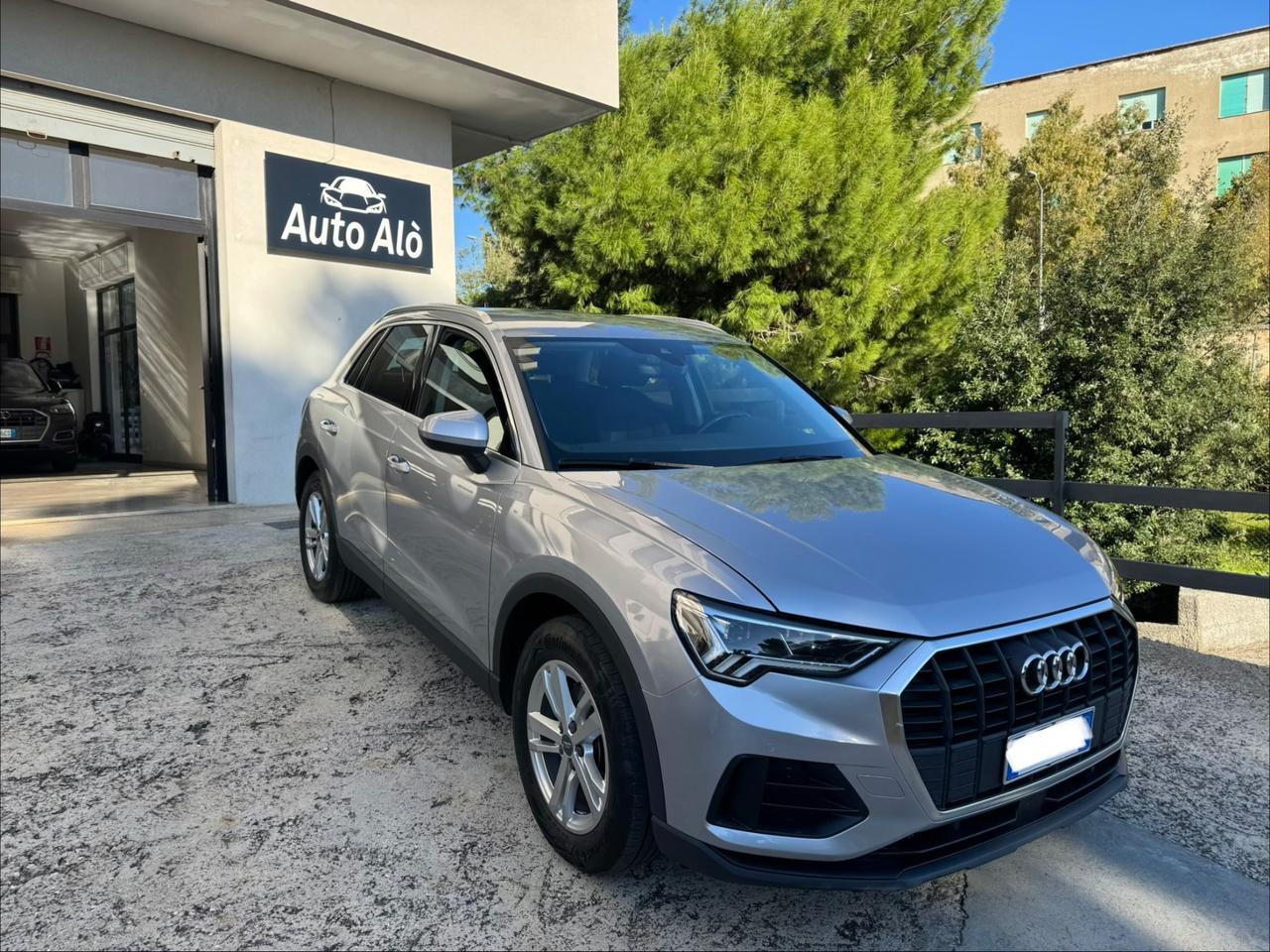 Audi Q3 2.0 TDI - FARI MATRIX - 2019