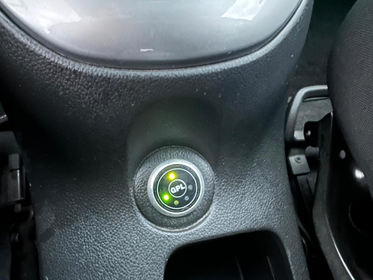 Chevrolet Cruze 1.8 5 porte LT GPL-2013