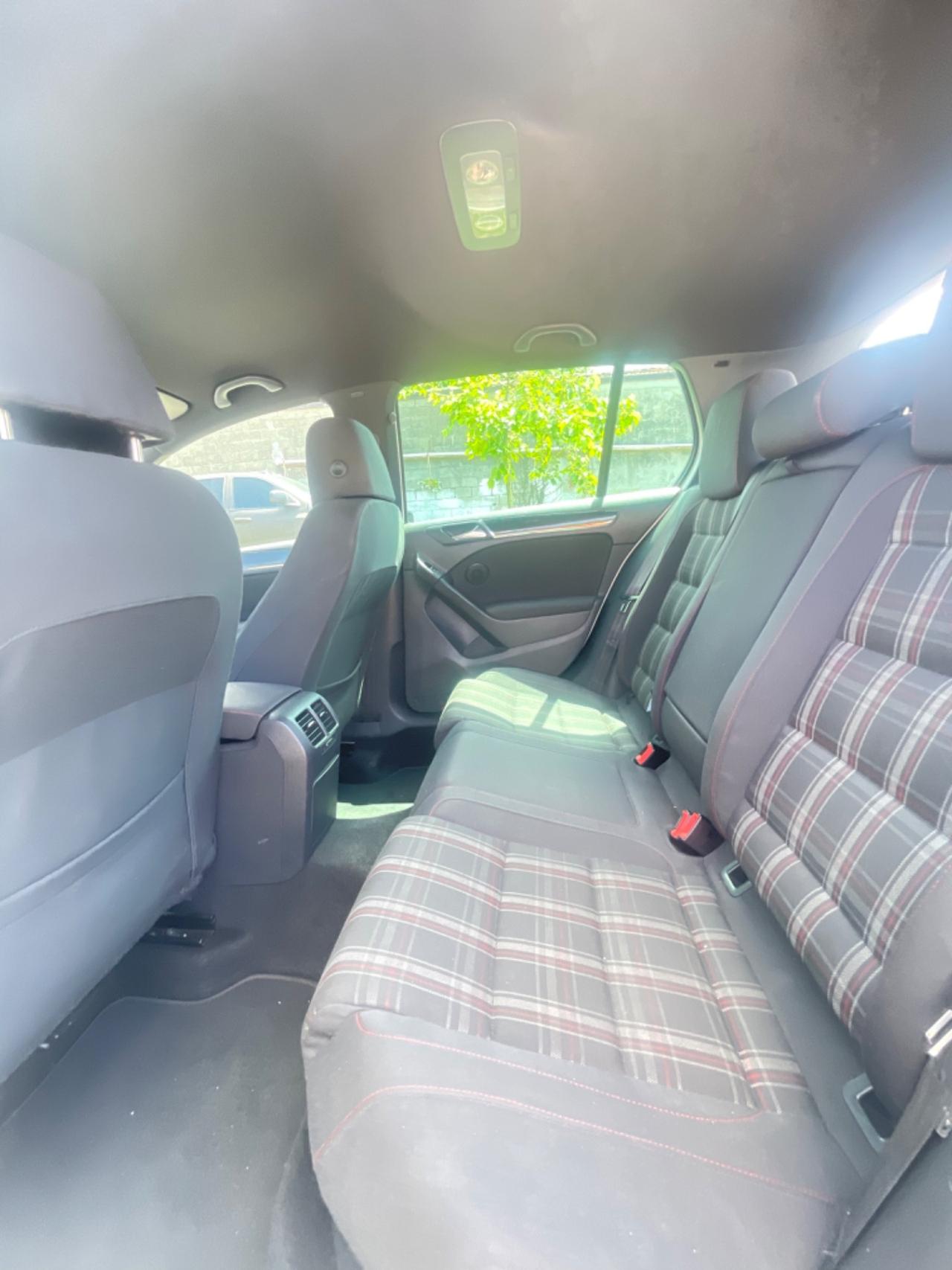 Volkswagen Golf GTI Golf 2.0 TSI DSG 5p. GTI