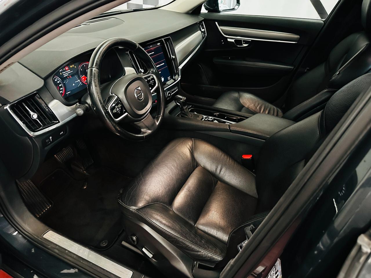 Volvo V90 D4 Geartronic Momentum 17
