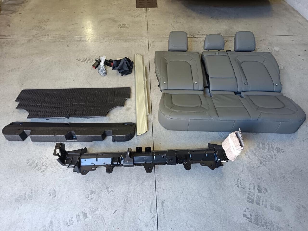 Land Rover Defender 90 3.0D I6 200 CV AWD Auto SE AUTOCARRO N1, PREZZO +IVA