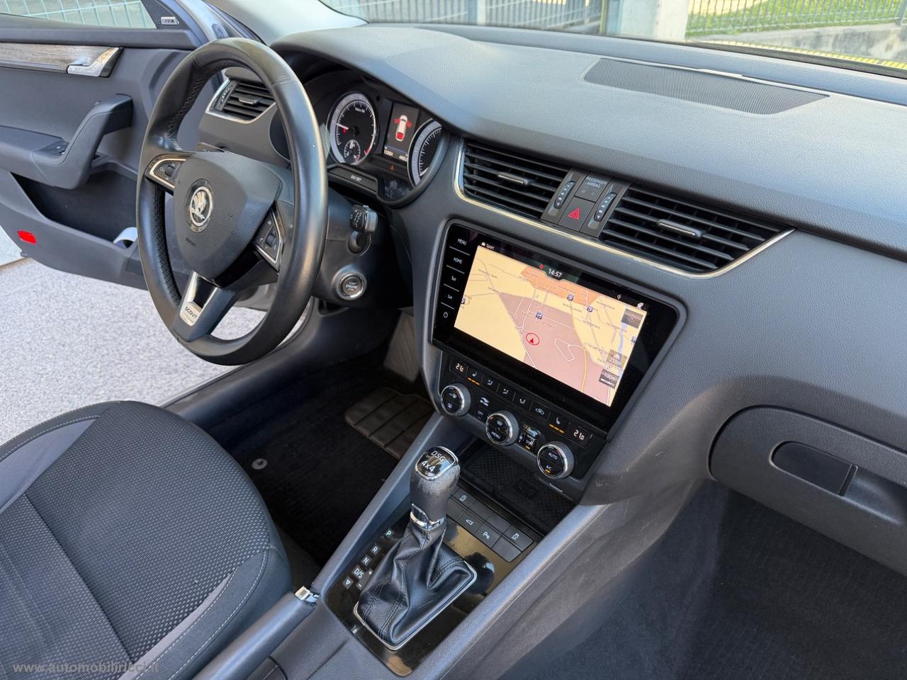 SKODA Octavia 2.0 TDI CR 180 4x4 DSG W. Scout
