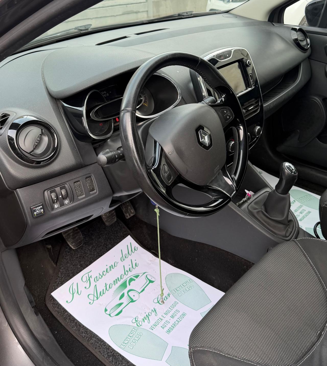 Renault Clio 1.2 75CV GPL 5 porte Costume National