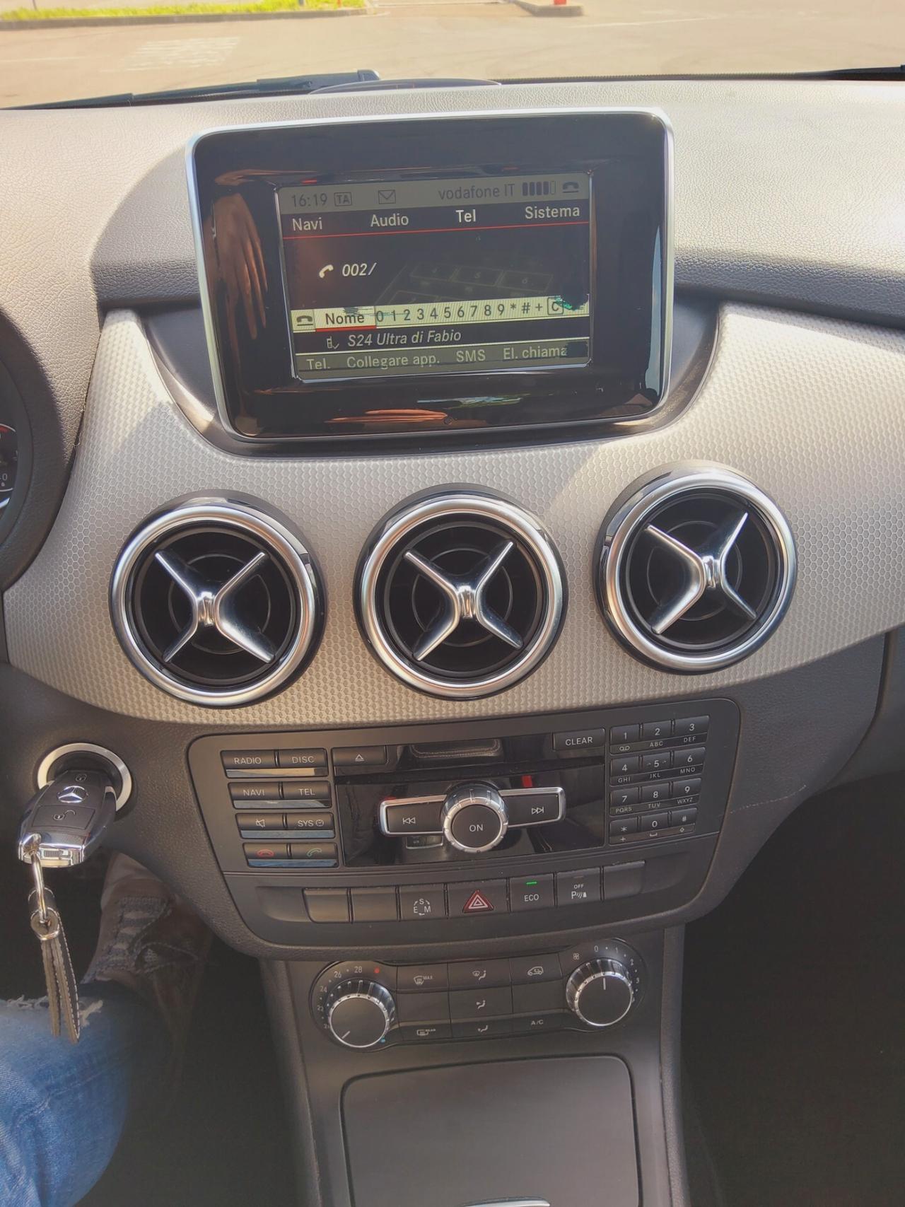 Mercedes-benz B 200 CDI Automatic Premium