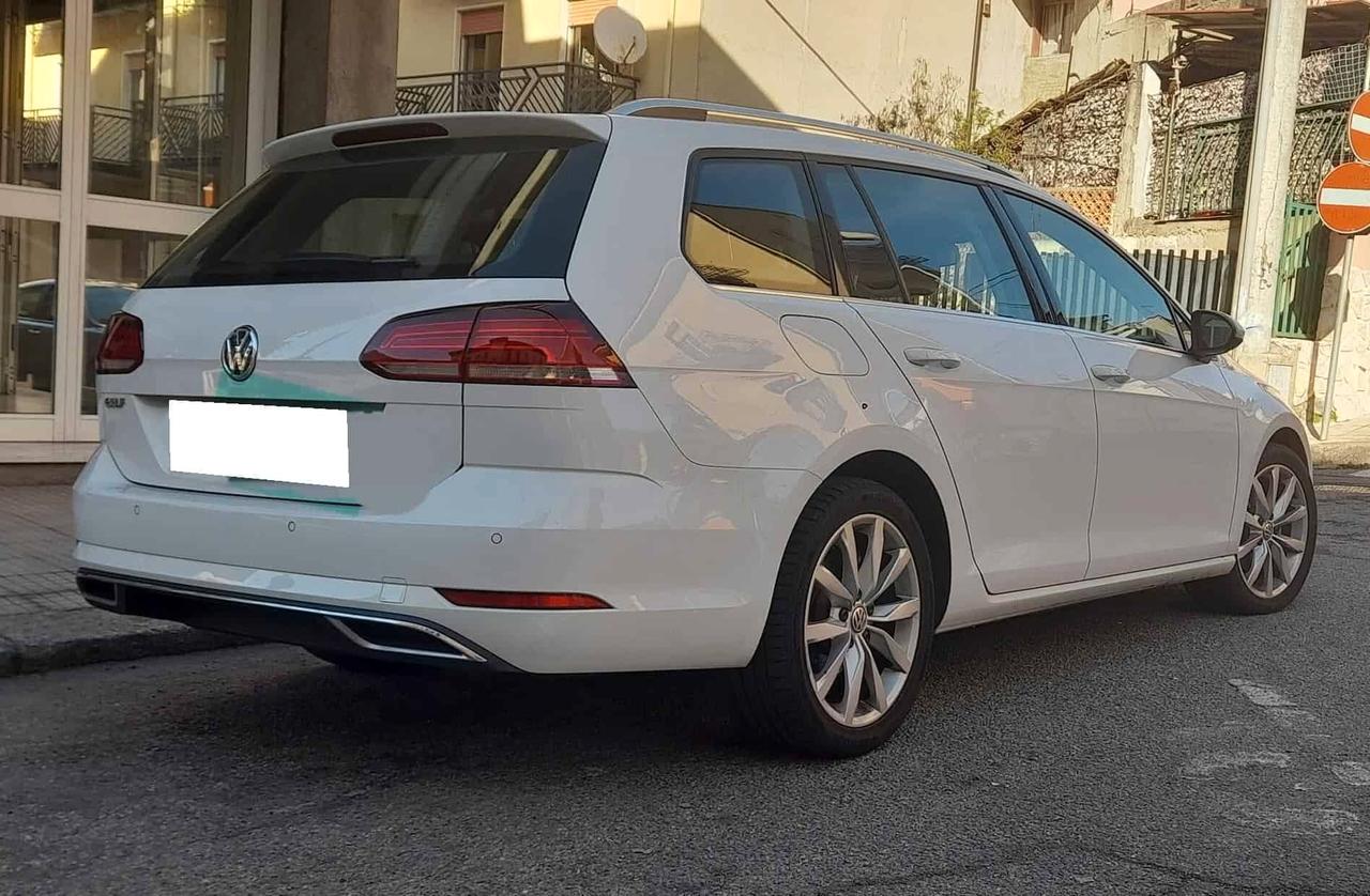 Volkswagen Golf Variant 1.6 TDI 115CV Executive (Finanziabile)