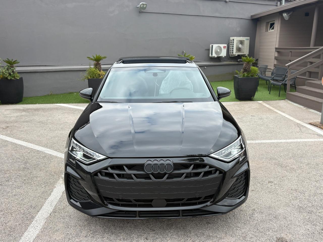 NEW Audi A3 SPORTBACK IDENTITY BLACK TDI 110 kW S tronic line edition TETTO APRIBILE
