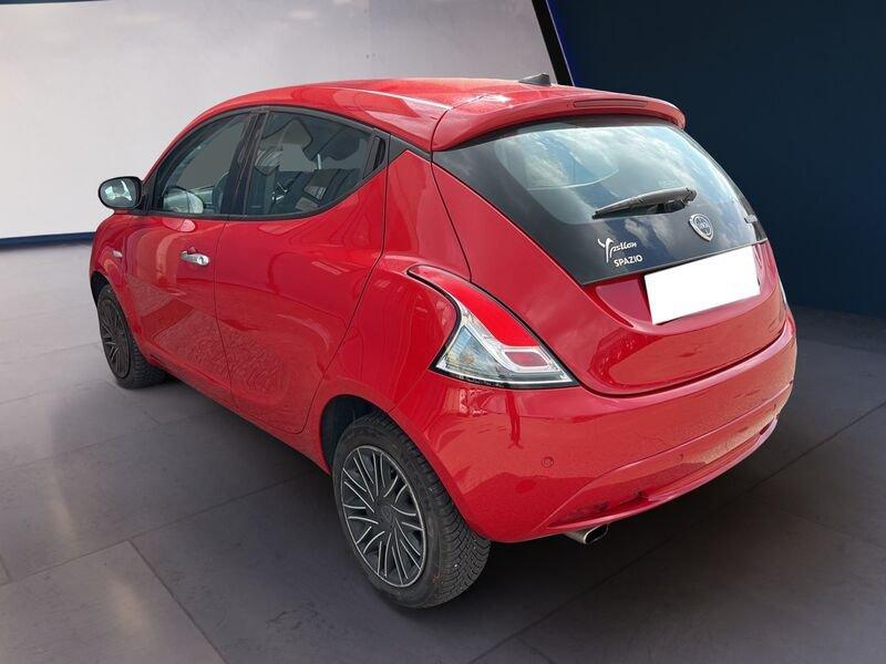 Lancia Ypsilon III 2021 0.9 t.air Silver metano 70cv