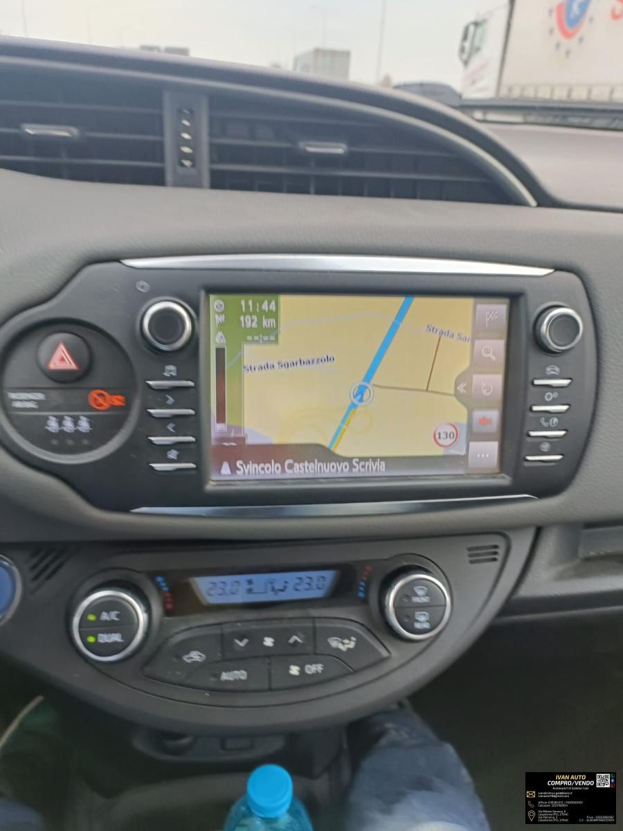 TOYOTA YARIS HYBRID-71.000 KM-GARANZIA FINO AL 2032