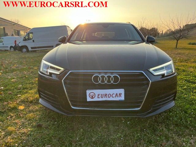 AUDI A4 Avant 35 TDI S tronic Business