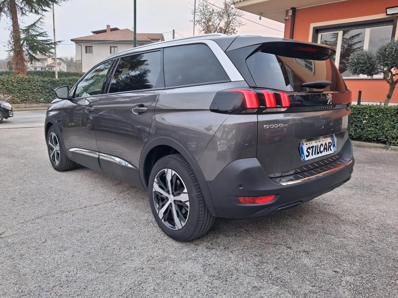 Peugeot 5008 BlueHDi Allure Pack *AUTOCARRO N1*