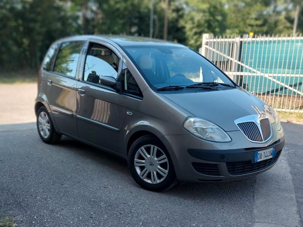 Lancia MUSA 1.9 Multijet Oro